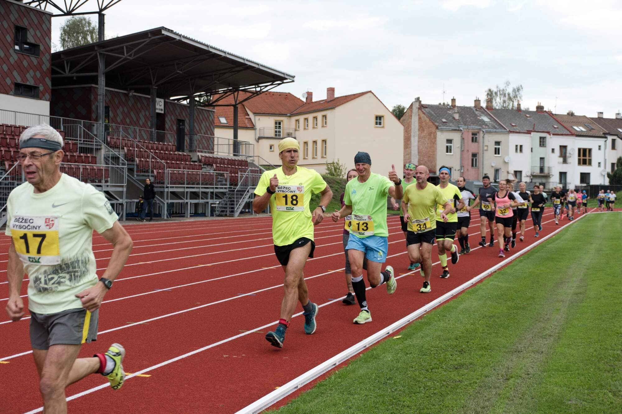 Obsah obrzku strom, exterir, zem, obloha

Popis byl vytvoen automaticky